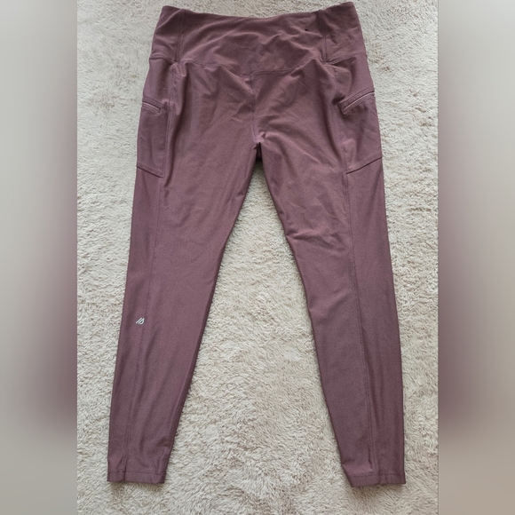 Eddie Bauer Women's Dusty Rose Leggings - Picture 5 of 5